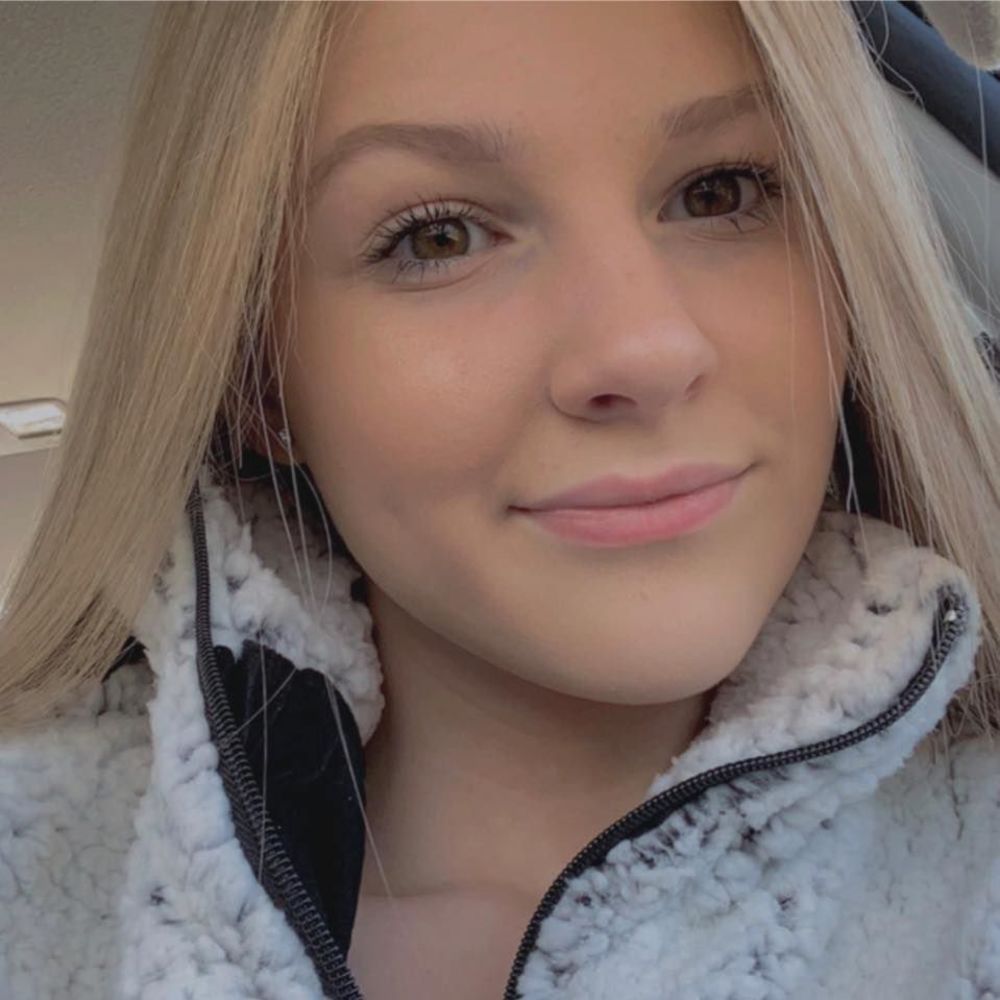 Meet your Posher, Karolina